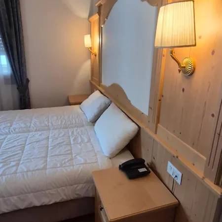 Hotel Garni Posta 3*